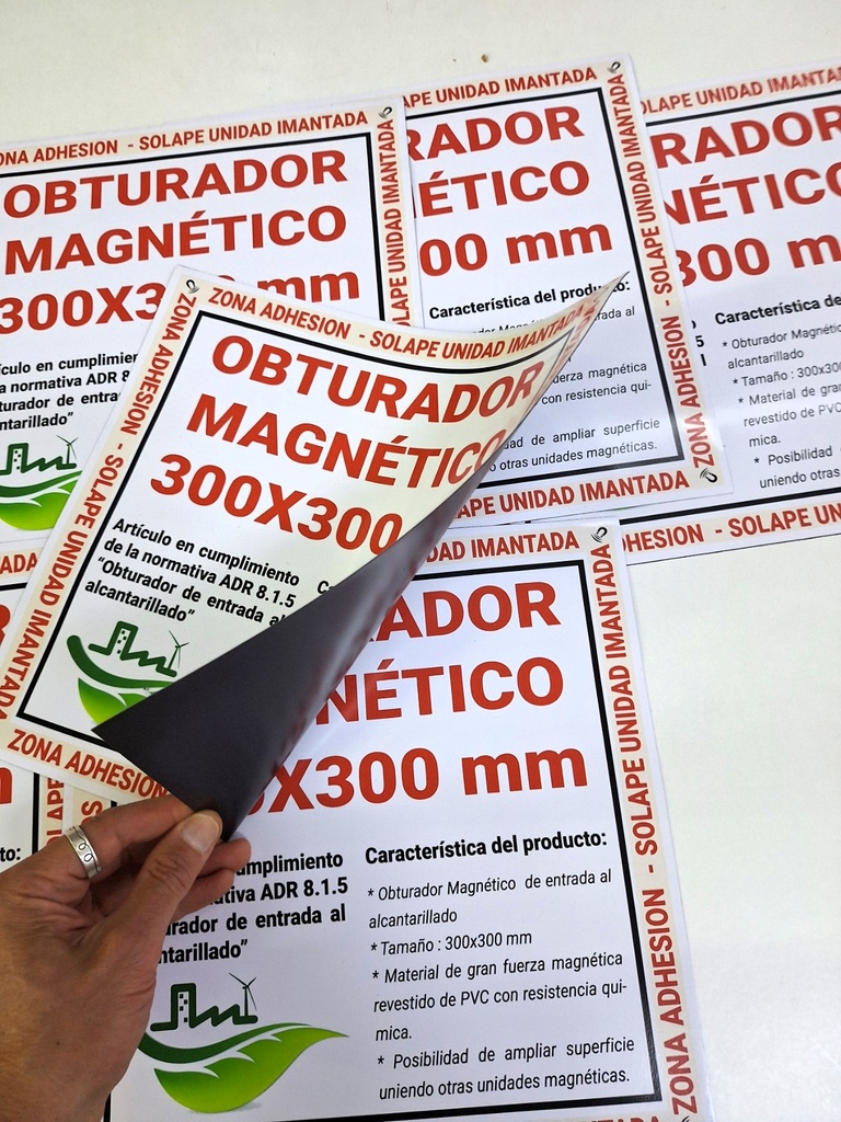 OBTURADOR MAGNÉTICO ALCANTARILLADO - TAMAÑO : 300X300 MM